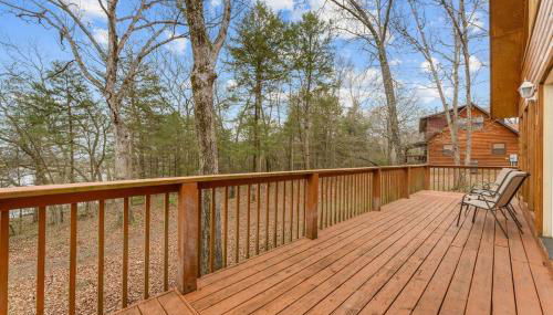 Remodeled Lakefront Cabin, shuffleboard, Starlink - Foto 2