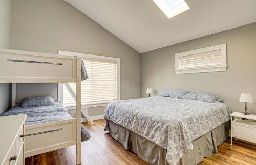 Chapman Lake Retreat with Pier, Fire Pit and Games - Foto 24