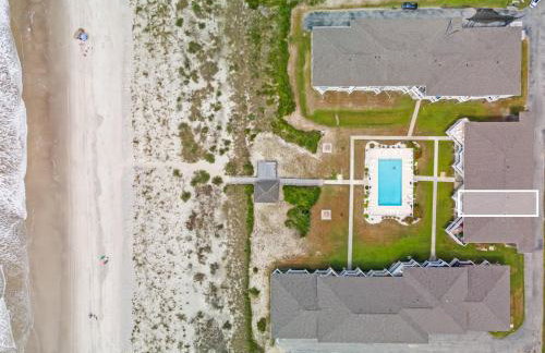 Southern Shores Oak Island Oceanfront with Pool Villa - Foto 5