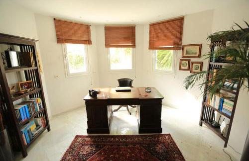 In White Villa - Photo 15