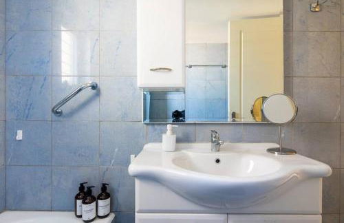 Zenios Rafina - Sea View Rental with Easy Access to the Islands - Foto 12