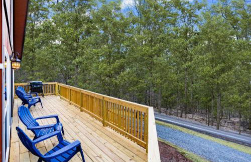 Loft Cabin w, Hot Tub, Fire Pit, Huge Deck & WiFi! - Foto 16