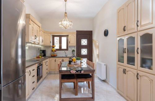 Princess Anna Maria - Photo 20