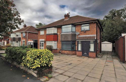 3 bedroom near airport Up to 40 percent off - Foto 1