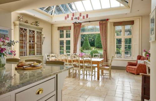 Helmdon House - pool & tennis court, 7 bedrooms - Foto 2