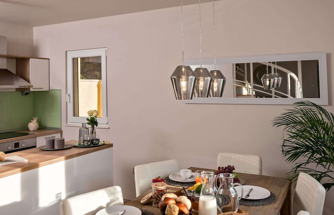 Luxury Villa Lelu With Heated Saltwater Pool, Parking, High Speed Internet, Bbq, el. car Charge T2 - Foto 42