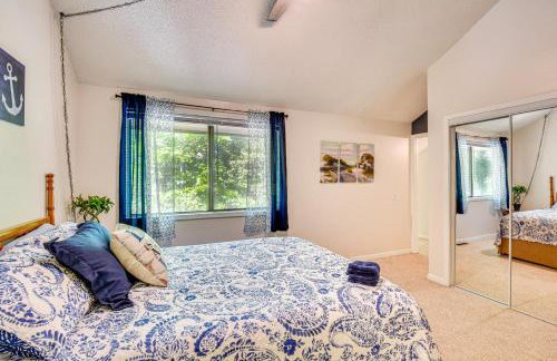 Private Balcony Lake Keowee Home with Pool Access - Foto 14