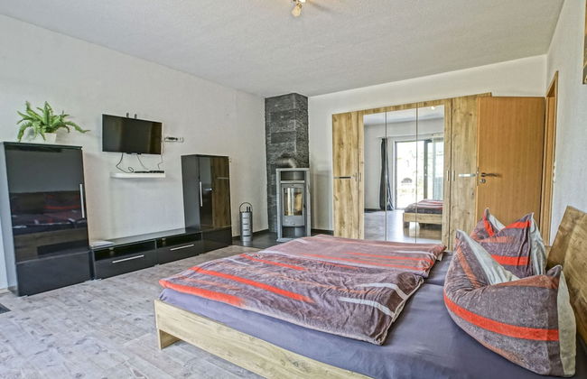 Ground-floor Apartment With Terrace and Large Garden With Lounge Area and Grill - Foto 12