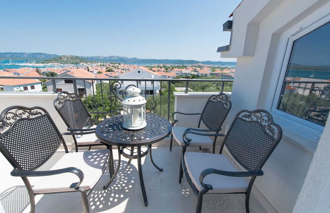 Apartment in Murter Near Beach and Pool - Foto 8