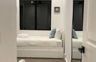 Beach House with Rooftop Jacuzzi - Foto 31