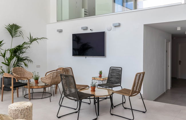 Carihuela Suites - Photo 18