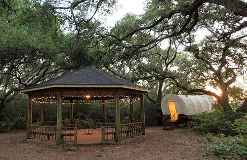 Unique Wagon Accommodation at Bed and Breakfast near Austin, Texas - Foto 7