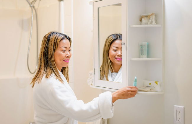 Barefoot Villas Cabin 2 Moose w/ Hot Tub - Photo 15