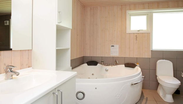 8 Person Holiday Home in Blavand - Photo 3