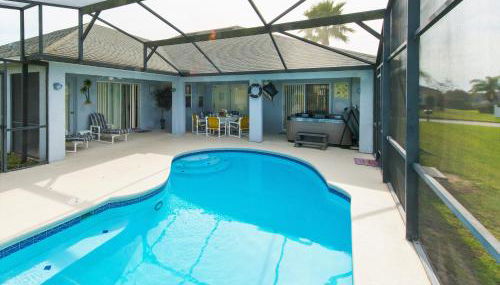 Ultimate Family Escape Near Disney - Sparkling Pool, Hot Tub & Epic Private Movie Room - Foto 3