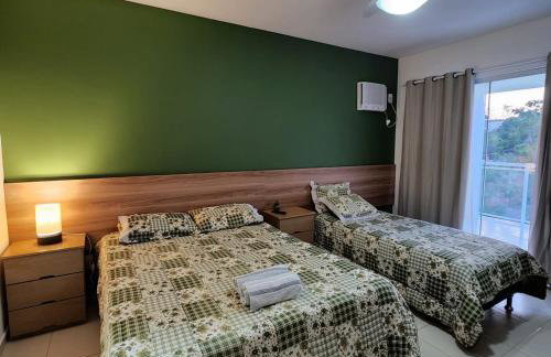 Casa confortável pertinho da praia com garagem e quintal - Foto 8