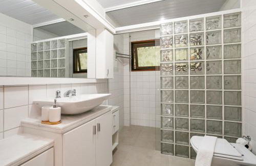 Casa em meio a natureza com vista para mar e lagoa - Foto 10