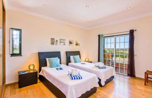 Villa Nincha - Heated Pool - Free wi-fi - Air Con - Foto 33