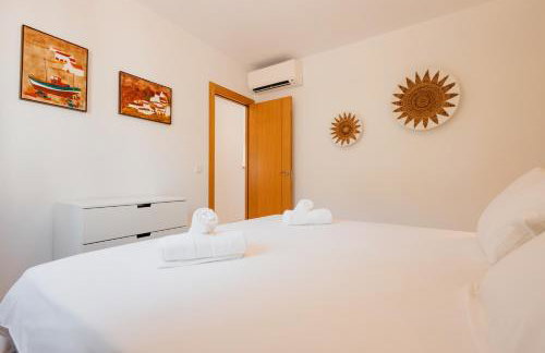 Holiday home with large sunny terrace, Costabella - Foto 25