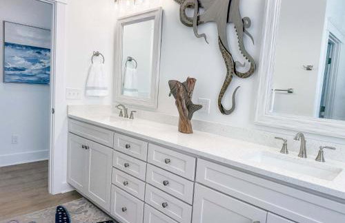 Serenity by the Sea St George Island Pool Home - Foto 33