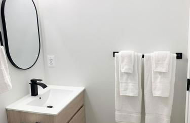 Budget Friendly 2BD-2BA apt in Federal Hill - Photo 11