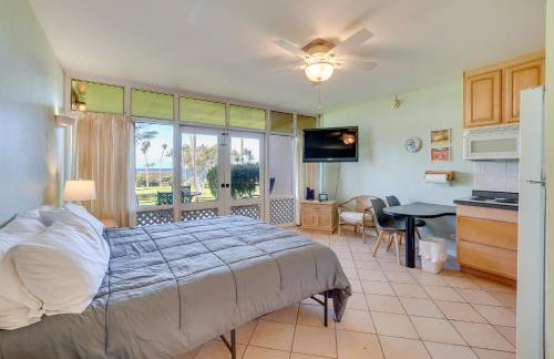 Walk to Beach: Ocean-View Maunaloa Studio - Foto 3