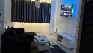 Jayten properties 3 bedroom home - Foto 5