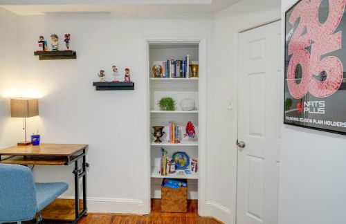 Cap Hill Row 2 Bedrooms, Walk to Sights, Parking - Photo 22