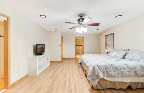 Mansion in the Hills with Pool - Foto 27