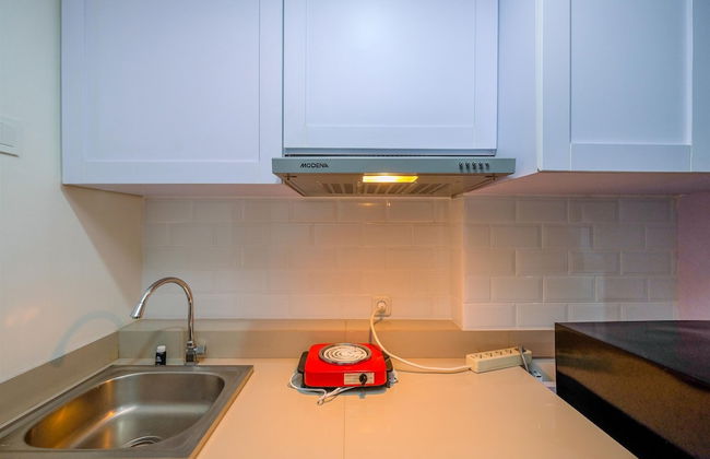 Cozy Living Studio At Grand Dhika City Jatiwarna Apartment - Photo 6