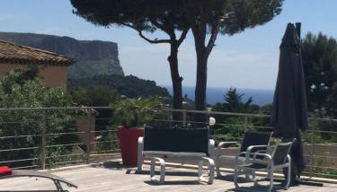 Le petit cassis vue mer et plus haute falaise d Europe Appart 70m2 dans villa avec accès libre piscine parking privé quartier résidentiel très calme plage 5mn en voiture - Foto 2