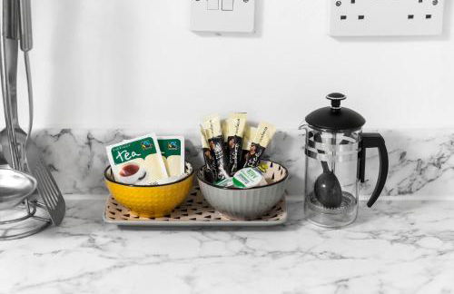 Stylish Apartment - Fast WiFi - Netflix - On Street Parking 1BR - Foto 15