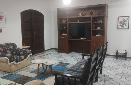 Carnaval a partir 5 diárias - 15 pessoas- Linda Casa de praia com Super piscina 12x5 Novinha com 3 níveis, Wi-Fi, Tv led,jardim , churrasqueira completa - Photo 2