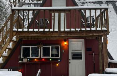 Waterfront A Frame with Dock Canoe Kayaks Family - Foto 3