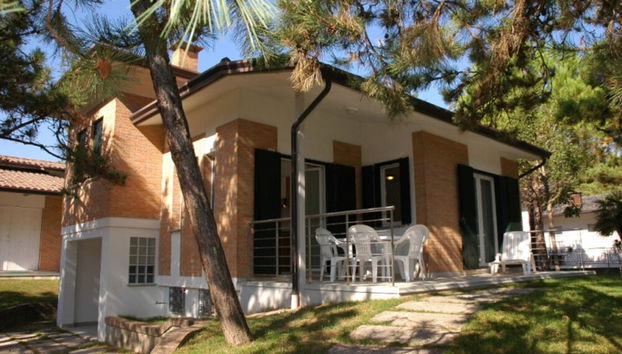 Comfortable Retreat by the Beach - Photo 2, Primary image