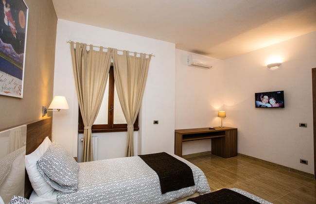 Trastevere's Friends - Photo 7