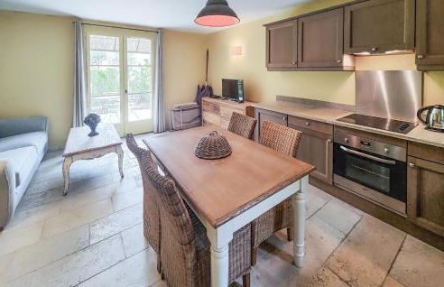 Awesome Home In Saint-Laurent-De-La-Ca With Wifi - Foto 14