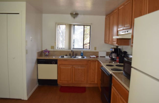 Mactavish Court Townhomes - Foto 18