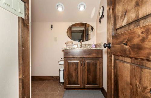 Deluxe Getaway Rental in a Mountain Cabin near Lake McDonald, Montana - Foto 27