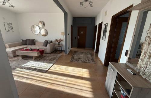 Cozy Family House with Yard - Photo 16