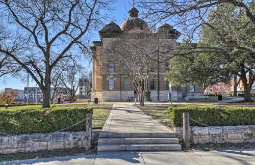 Sleek, Newly Updated Downtown San Marcos Apt! - Photo 29
