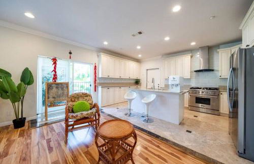 17-19ppl BTW Dsny Hllywd GarageParking Yard Grill - Foto 43