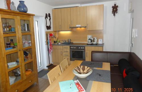 Kleine Einliegerwohnung- komfort Home! - Foto 4