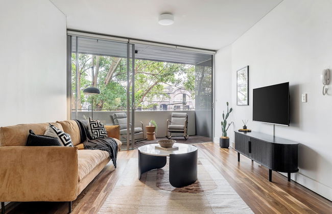 Crown Street Apartments by Urban Rest - Photo 24