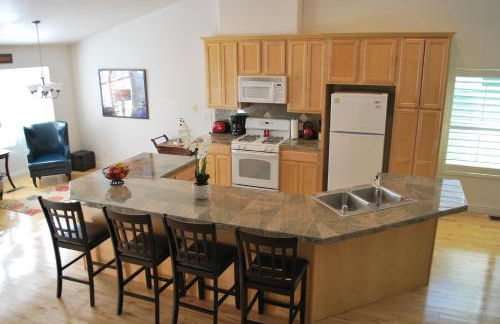 Big Tom's Cabin by Yosemite, lake and trails - Foto 5