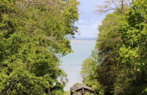 Perfect Retreat in Luxury & Historical Manor House - Photo 52