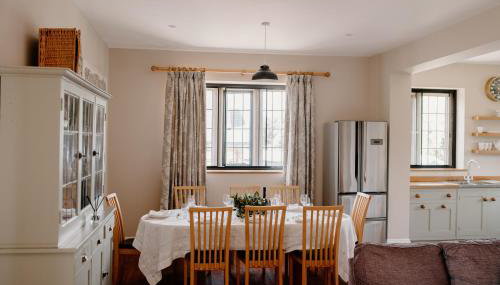 The Courtyard at Manor Estate near Stonehenge - Foto 4