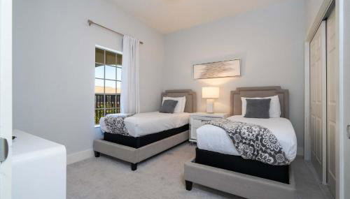 WorldQuest 3BR Condo 10 min to Epcot - Photo 4