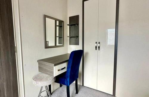 2-Bed Ringwood Cabin - incl Park Pass SelfCheckin - Foto 14