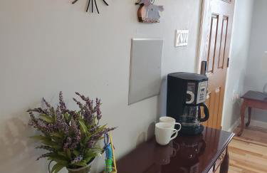 Starlite Studio- Quaint Space, Easy Walk to Trop! - Foto 9